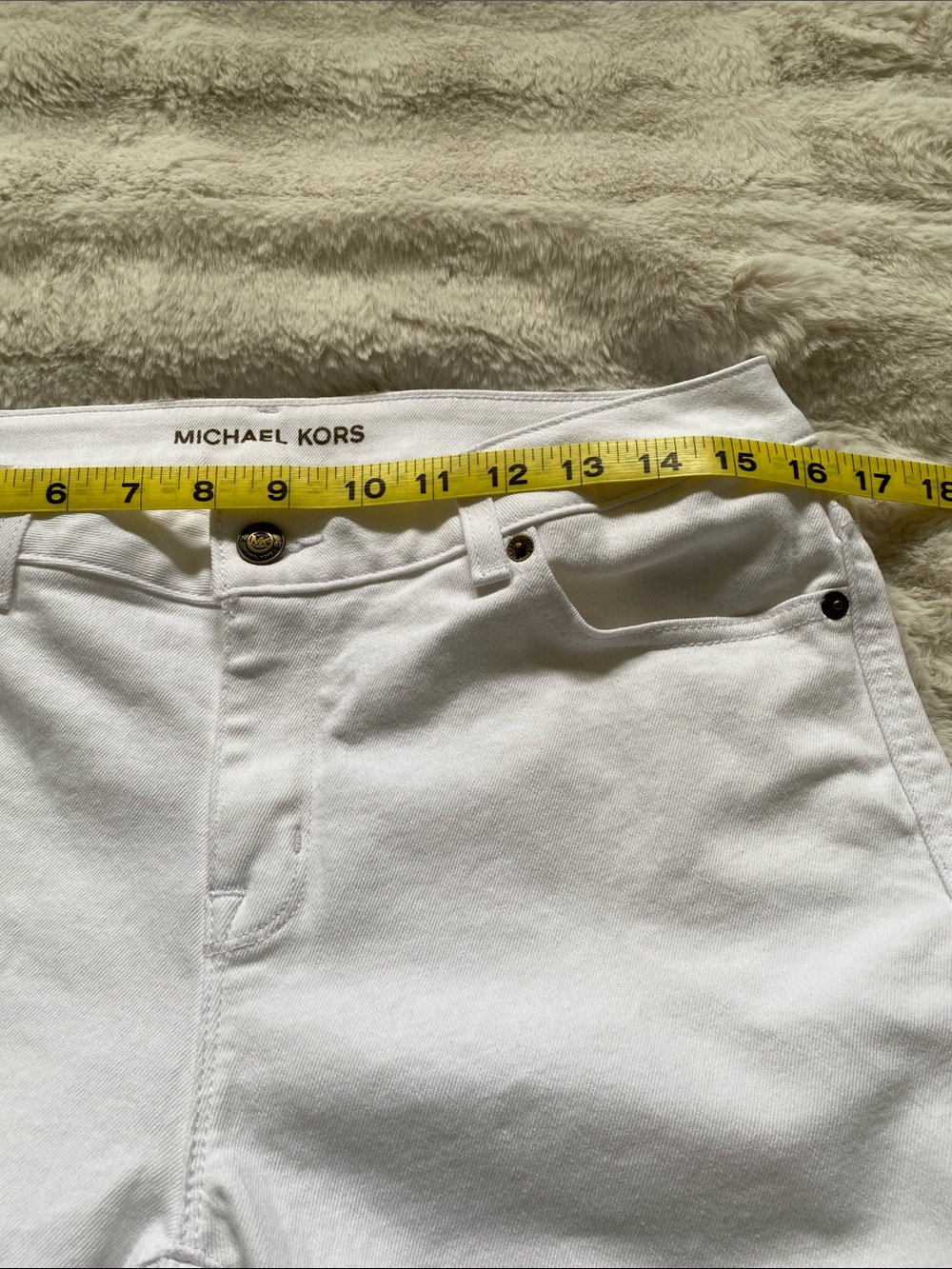 Michael Kors White Women's Bermuda Shorts Size 8 - Picture 12 of 15